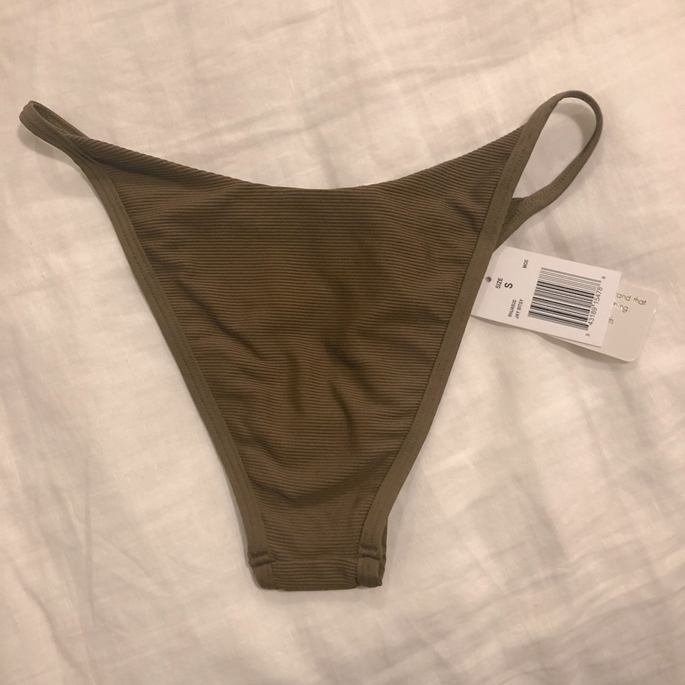 L*Space bottoms - Picture 3 of 4